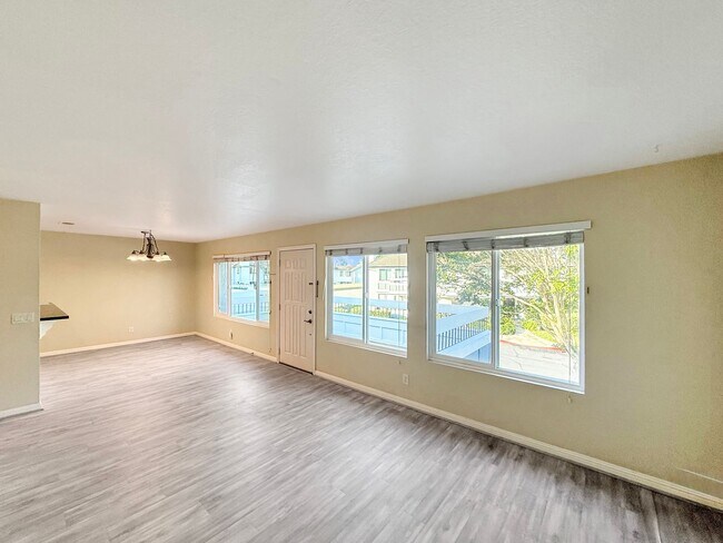 Foto del edificio - Great 2B/1.5BA Condo in Carlsbad!