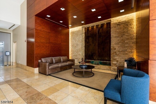 Foto del edificio - 1 Spring St