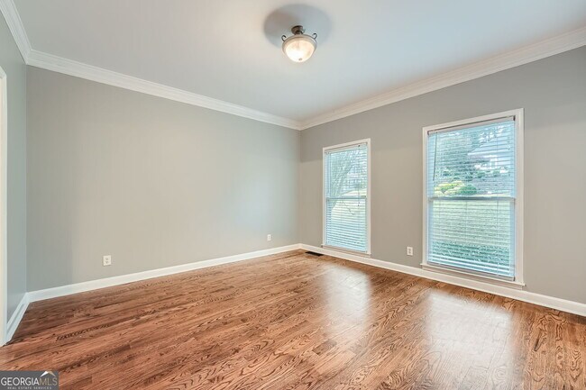 Building Photo - 1040 Parkland Run SE