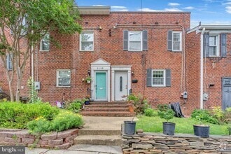 Building Photo - 3110 Landover St