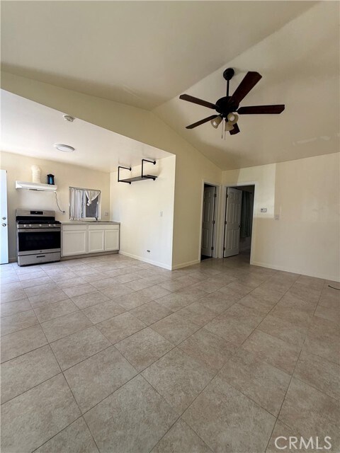 Foto del edificio - 809 E Colton Ave