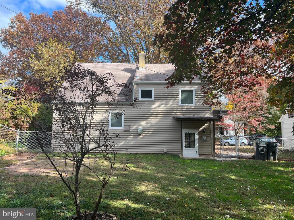 Primary Photo - 730 Valley Rd
