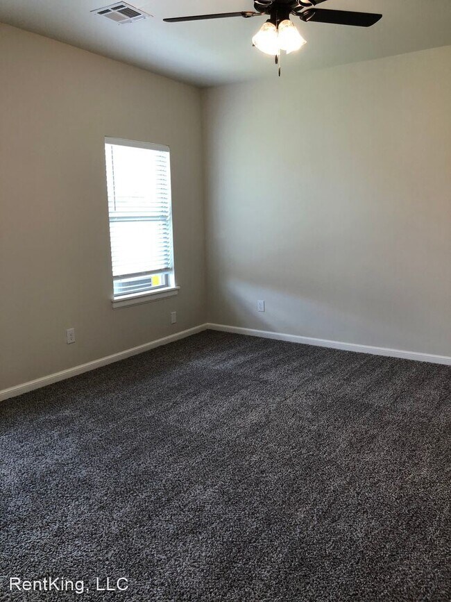Building Photo - 3 br, 2.5 bath House - 1500 NW 13th Street