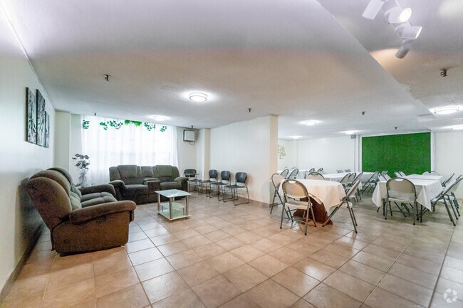 Salle de fête - Humber Property Management (2667 & 2677)