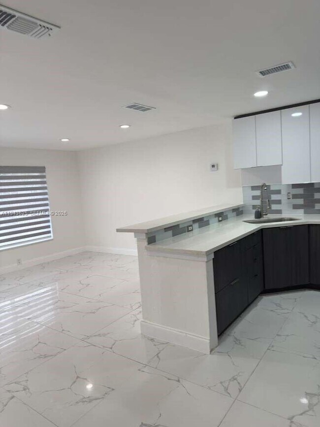 Foto del edificio - 5111 NW 55th Terrace