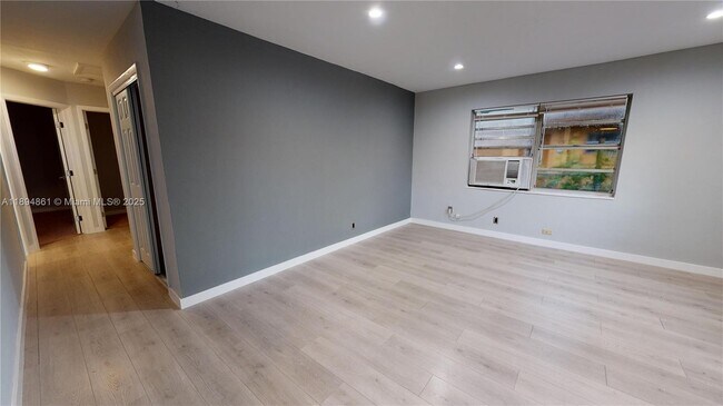 Foto del edificio - 404 NW 21st Terrace