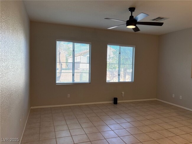 Foto del edificio - 9904 Via Delores Ave