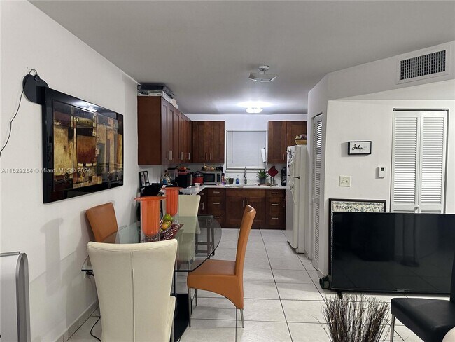 Foto del edificio - 181 NW 47th Ave