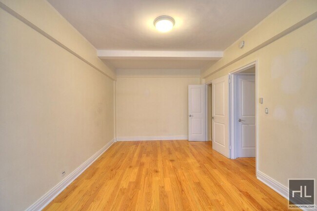 Foto del edificio - EAST 56 STREET