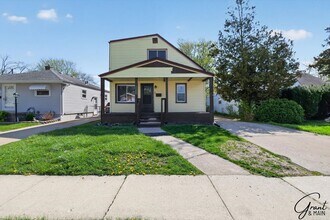 Building Photo - 24408 Lambrecht Ave