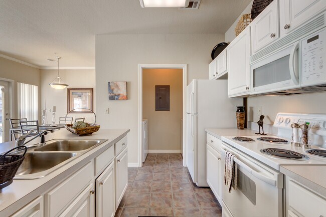 Lincoln Villas en Memorial Kitchen - Lincoln Villas on Memorial