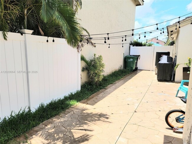 Foto del edificio - 5267 NW 186th Ln