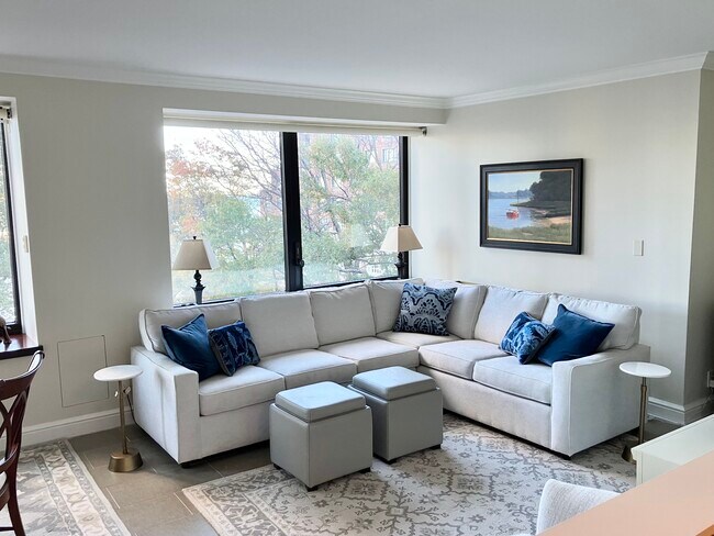 Foto del edificio - 65 E India Row