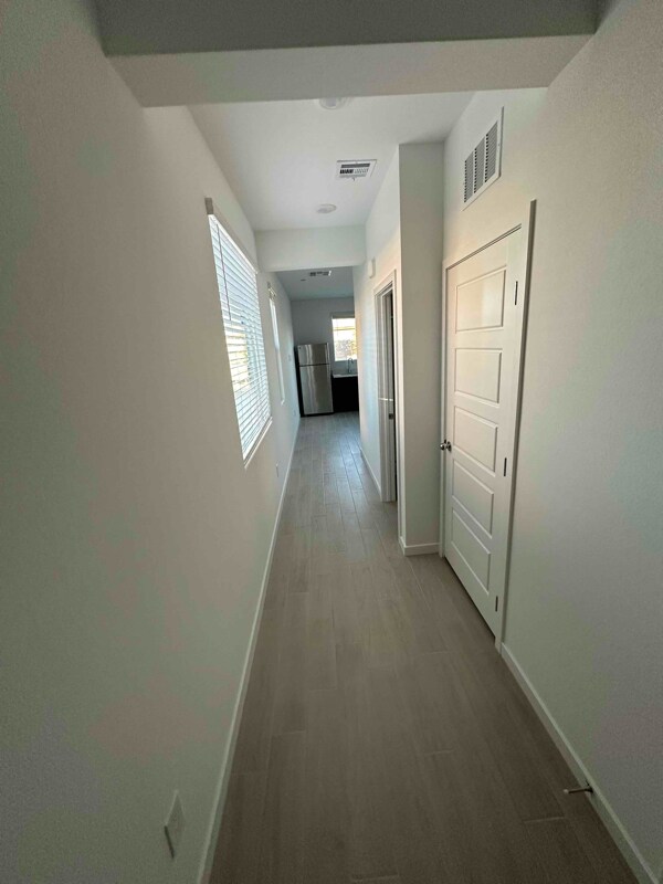 Building Photo - 9398 Noble Fir Rdg Ave