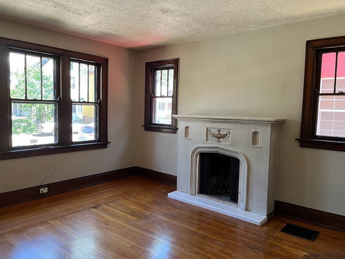 Photo - 2021 Scott Boulevard