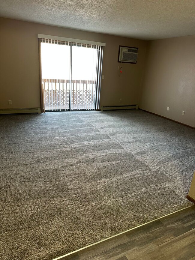 Building Photo - Two Bedroom Apartment