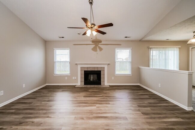 Building Photo - 6746 Granger Ln