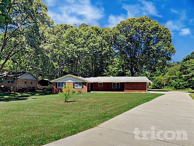 Foto del edificio - 4076 Parkway Cir NW