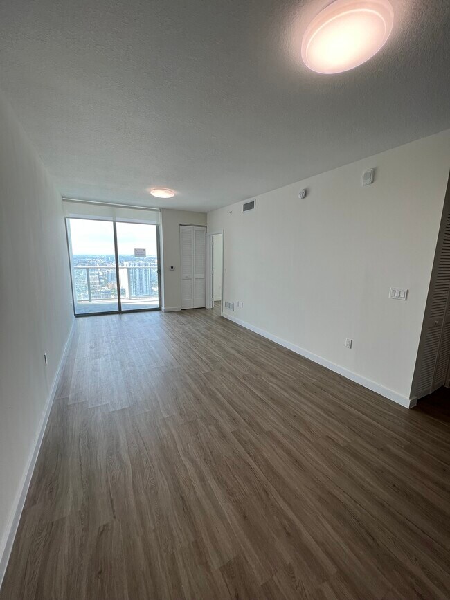 Foto del edificio - 34 SW 1st St