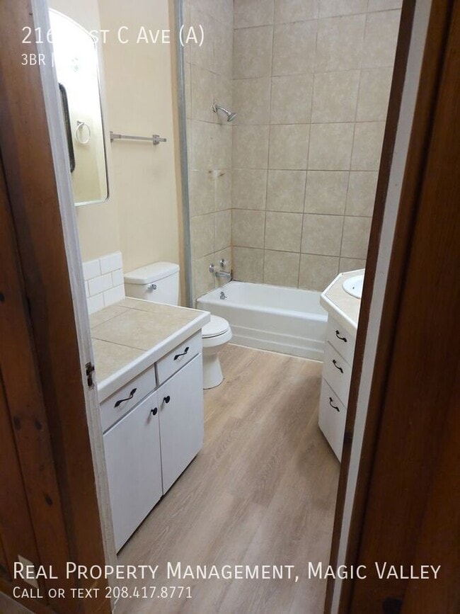 Foto del edificio - 216 E Ave A