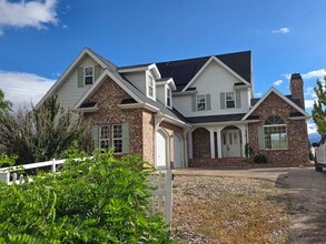Building Photo - 123 S Rachel Ln