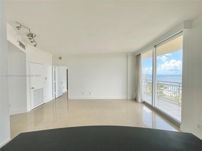 Foto del edificio - 2475 Brickell Ave