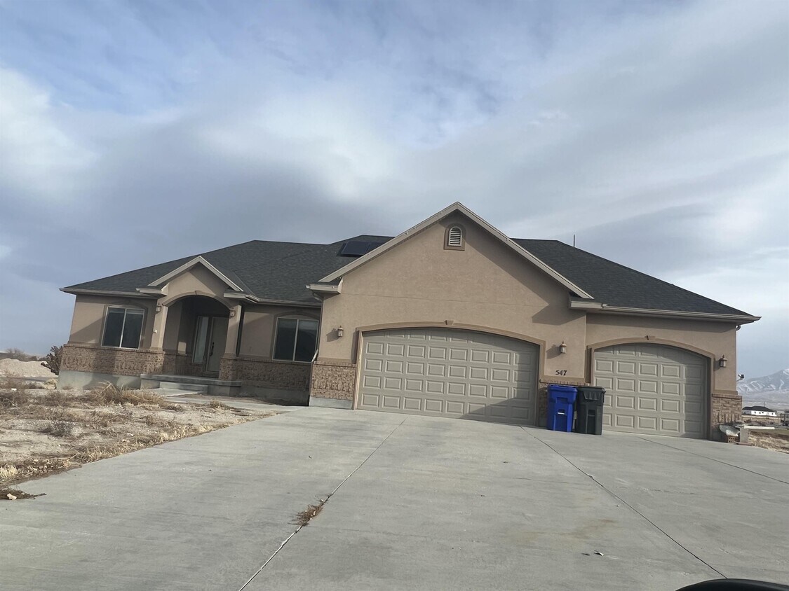 547 Christley Ln, Grantsville, UT 84029 House for Rent in Grantsville