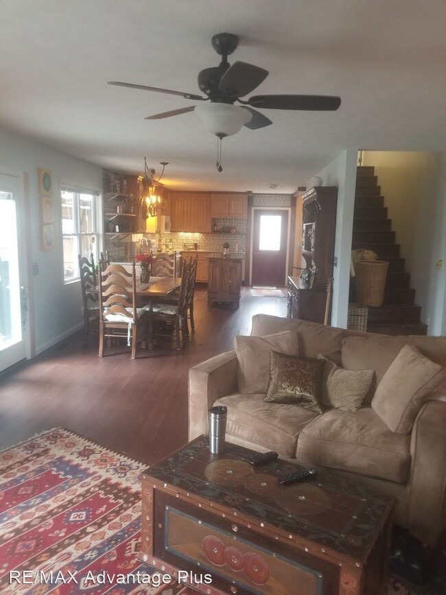 Building Photo - 3 br, 3 bath House - 11 Mountain View DR