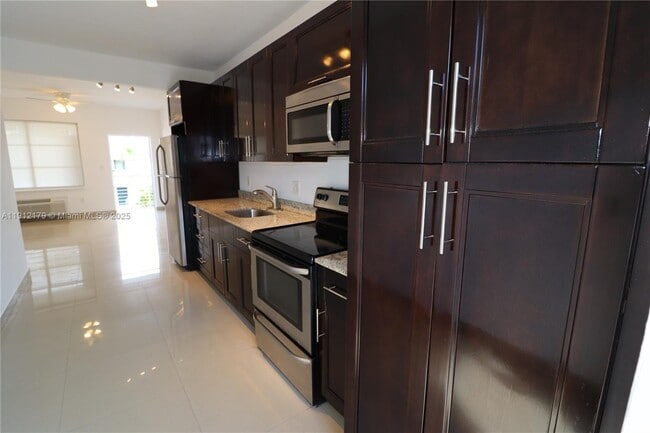 Foto del edificio - 540 74th St