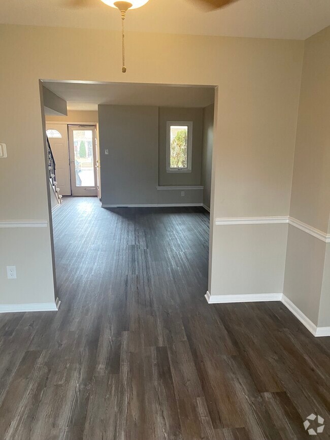 Living/Dining Rooms - 1102 Oak Cir