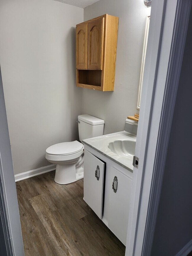 Foto del edificio - 3107 Glenridge Cir