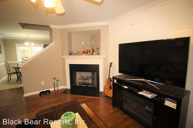 Foto del edificio - 3 br, 2.5 bath House - 45 Amersham Lane