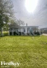 Building Photo - 701 Chase Ln