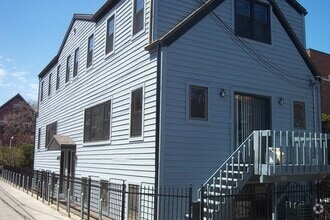 Building Photo - 3615 N Wayne Ave