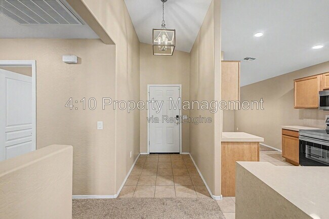 Foto del edificio - 2197 W Central Ave