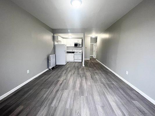 Foto del edificio - 1 bedroom in BRONX NY 10459