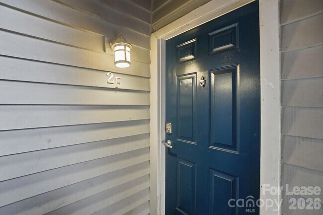 Foto del edificio - 525 N Graham St