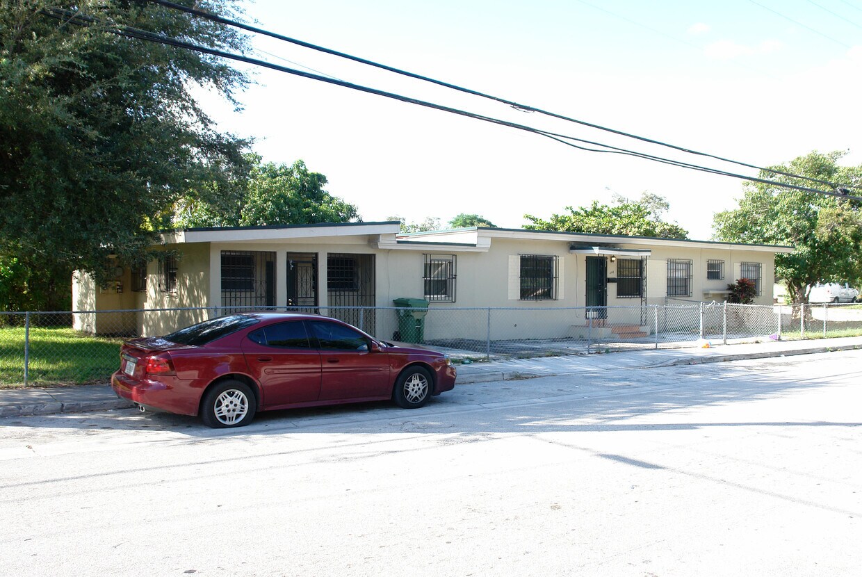Building Photo - 248 NW 69th St