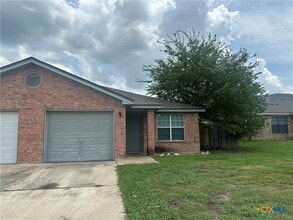Building Photo - 204 Castellon Ct