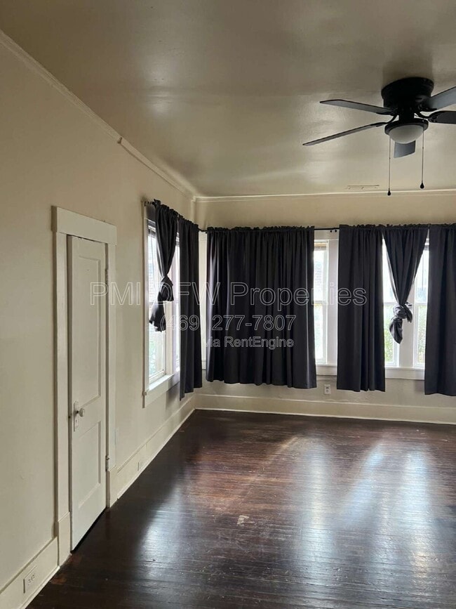 Foto del edificio - 219 S Montreal Ave