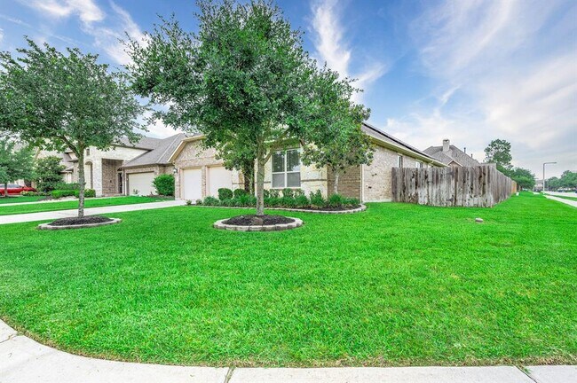 Foto del edificio - 589 Southampton Ln
