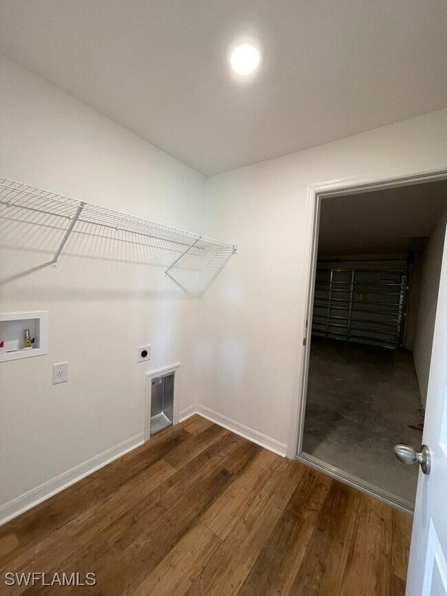 Foto del edificio - 861 Winwood Cir