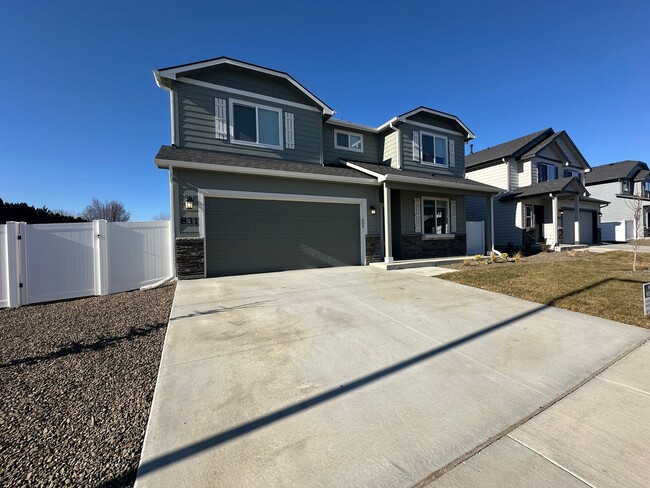 Building Photo - Brand New to Market! Four Bedroom, and Thr...