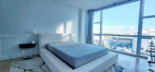 Foto del edificio - 6801 Collins Ave