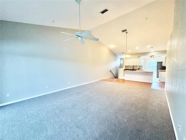 Building Photo - 6554 Fairway Gardens Dr