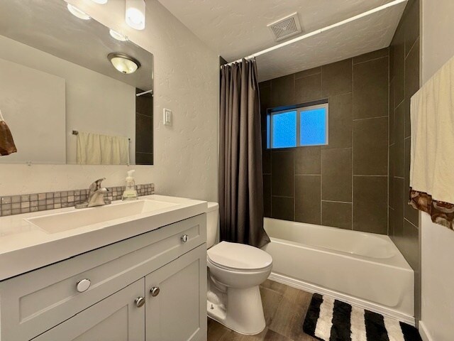 Foto del edificio - 2407 S University Rd