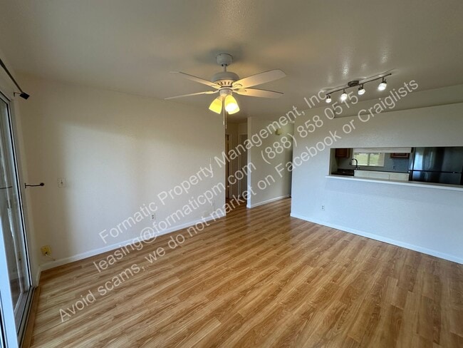 Building Photo - Charming Pet Friendly 2-Bedroom Home with ...
