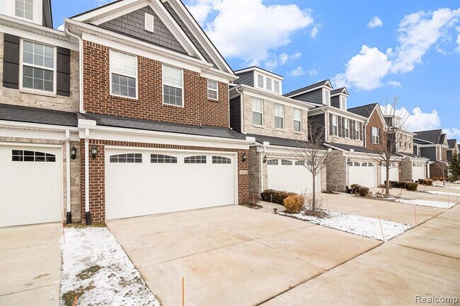 Foto del edificio - 43642 Chancellor Ln