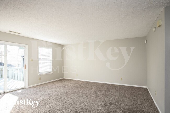 Building Photo - 6647 Stanhope Way