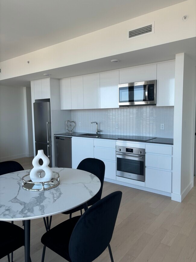 Photo du bâtiment - 1245 Rue De Bleury